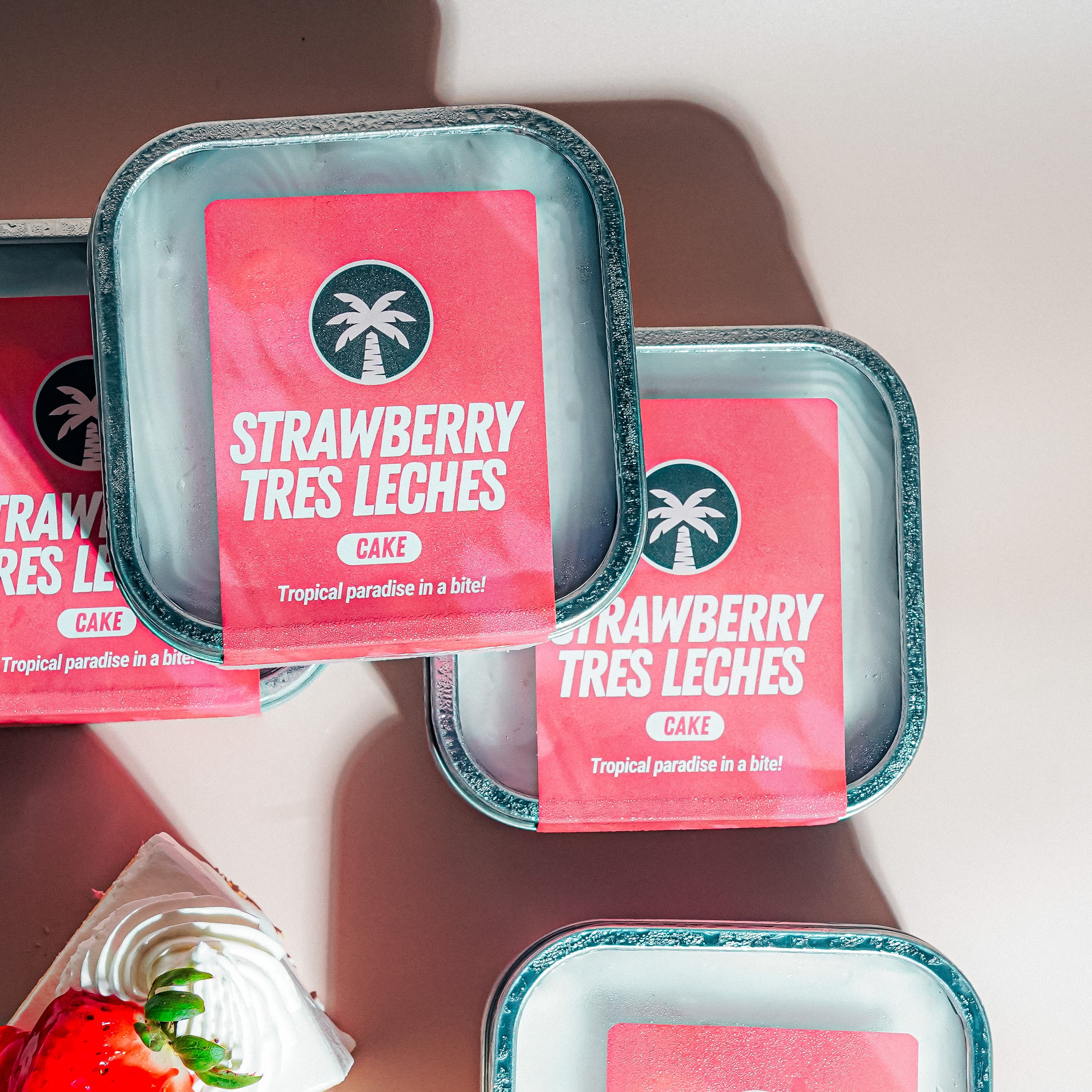 Strawberry Tres Leches Cake Tins - 4 Pack